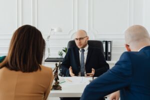 Comment réussir sa première consultation chez un avocat ?