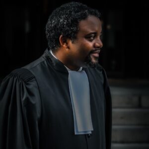 Maître Yann EBONGUE DE NGOMBA  Bruxelles 