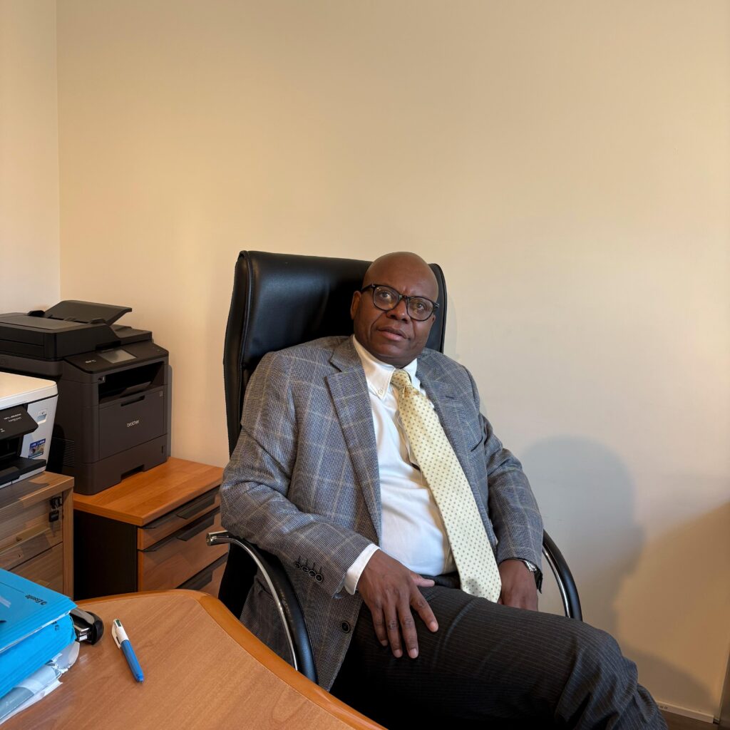 Maitre Maître Guy NKIEMENE BANGA-DIMA Avocat Bruxelles
